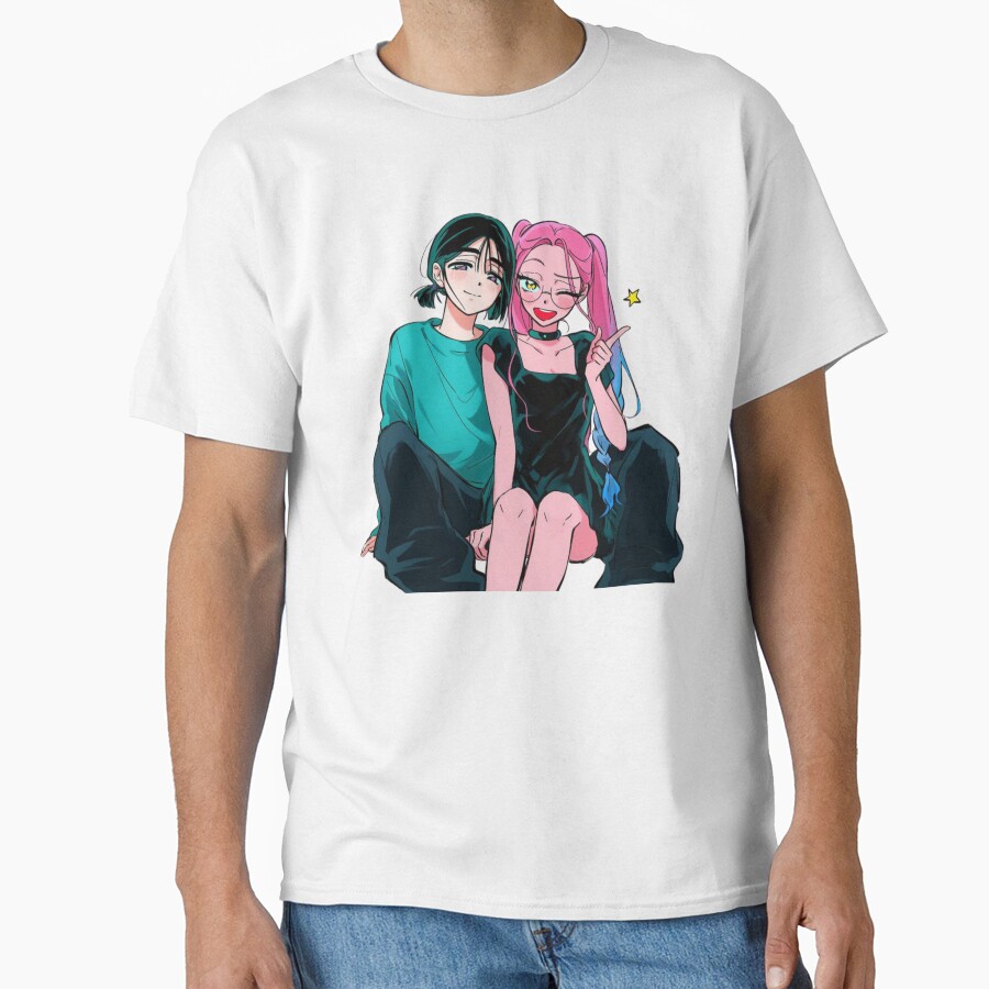Smiling At The Camera Mizisua T-shirt
